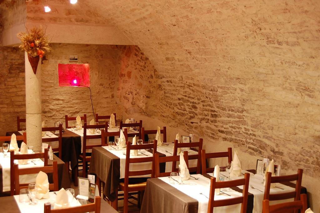 东荣酒店 Champlitte-et-le-Prélot 外观 照片